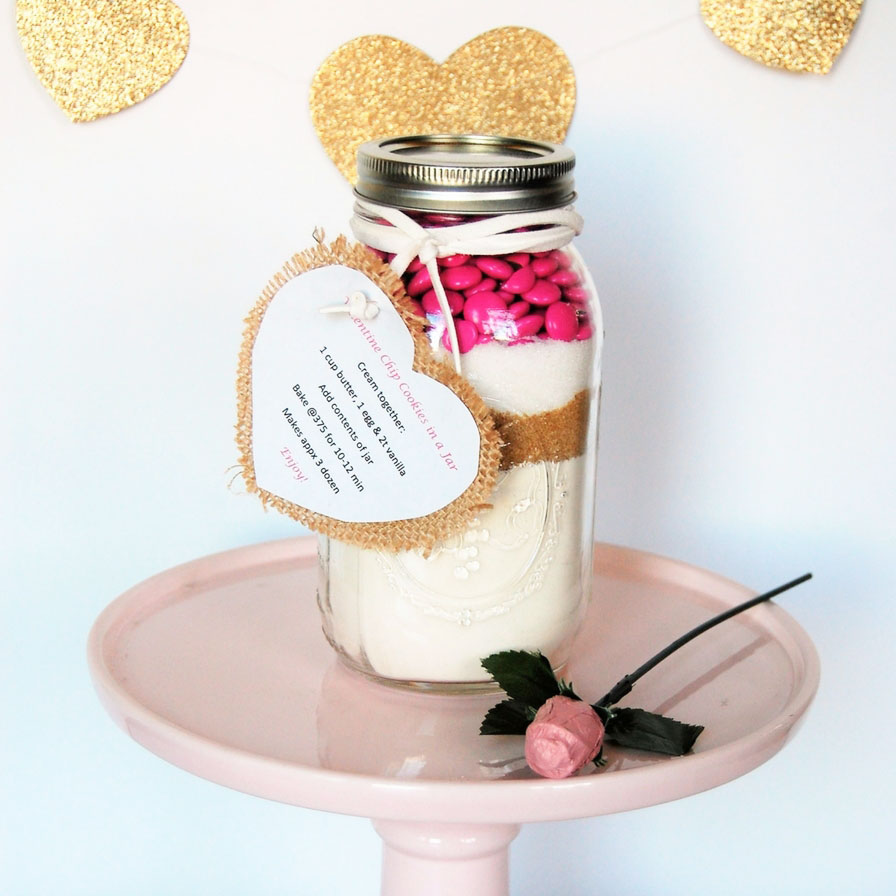 Valentine Cookies in a Jar | Fun365