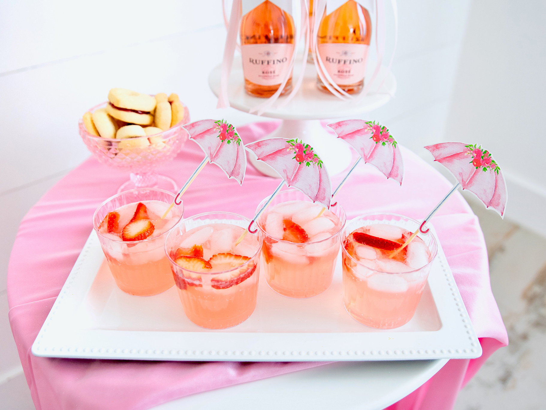 Pretty in Pink Gin Fizz