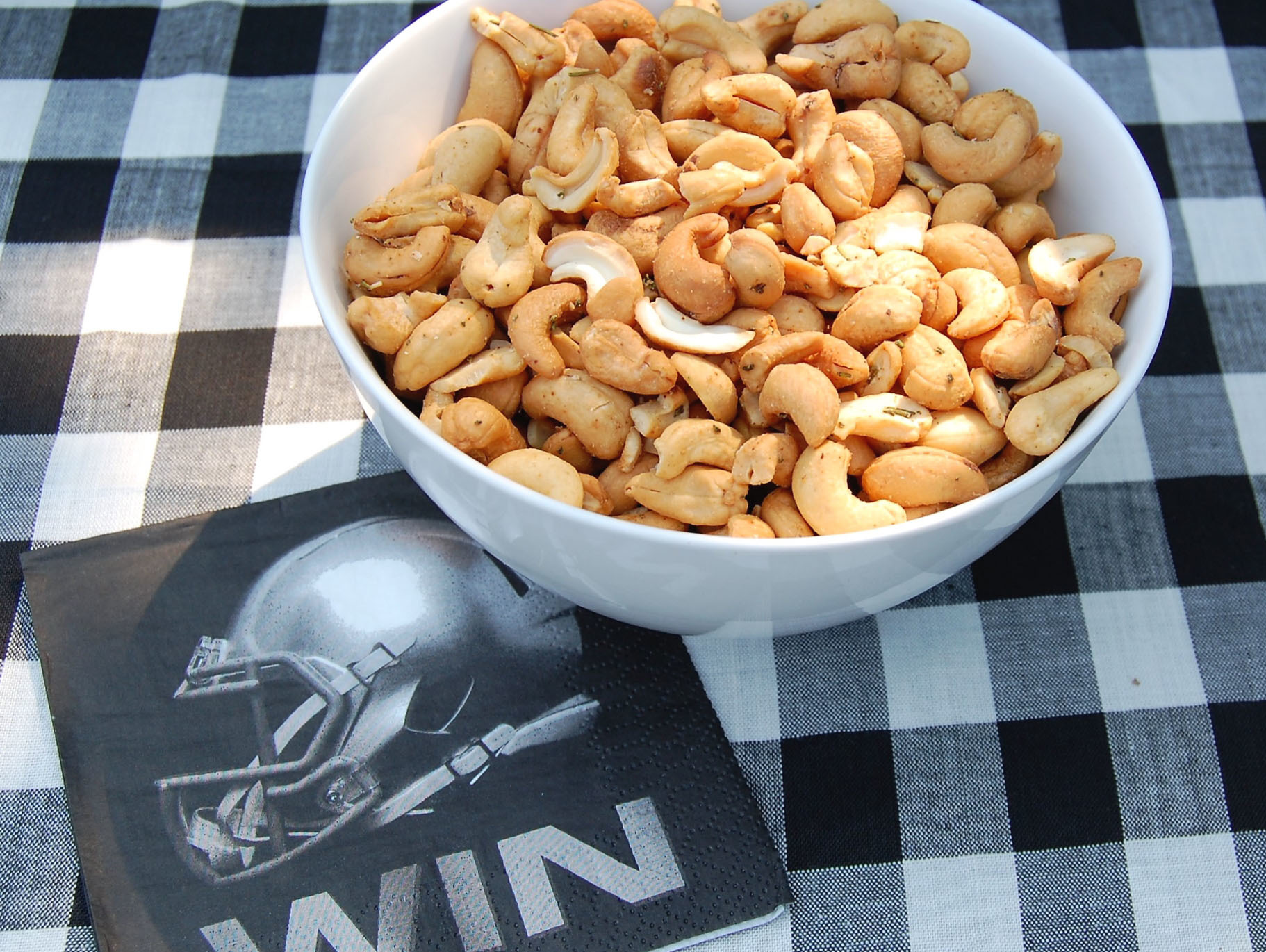 Roasted Rosemary Cashews