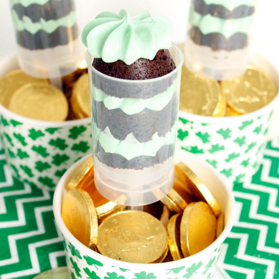 St. Patrick's Day Brownie Mint Treat Pops