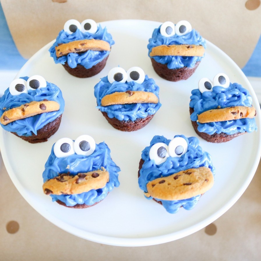 Cookie Monster Birthday Decoration  Cookie monster birthday party, Cookie  monster party, Cookie monster birthday
