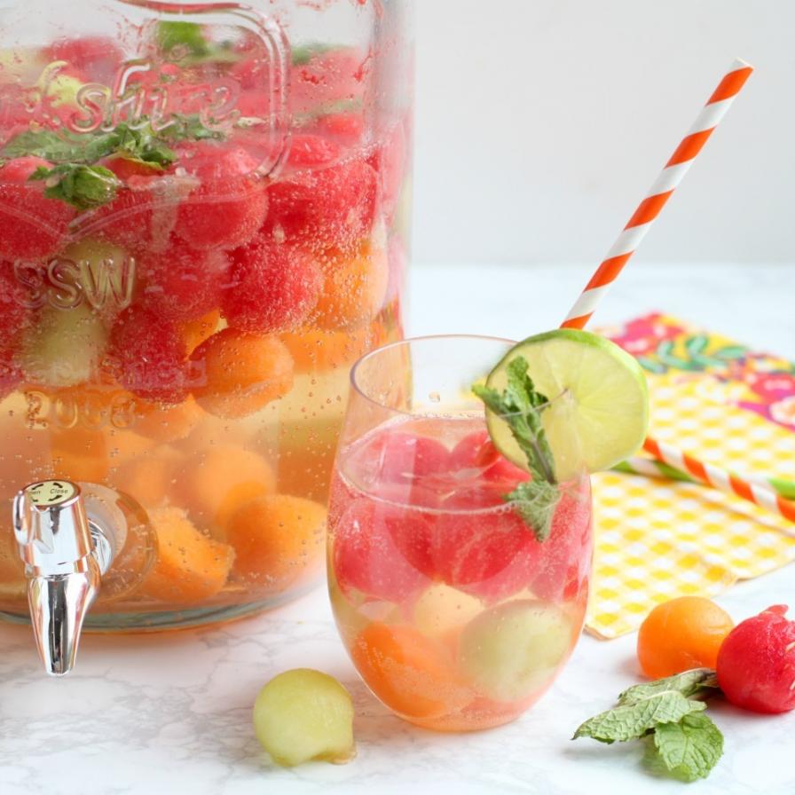 Summer Melon Sangria | Fun365