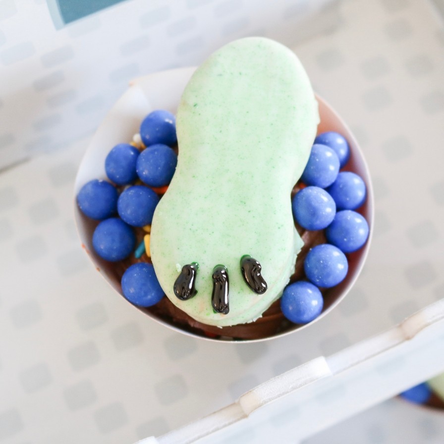 Dragon Feet Cookie Cupcakes
