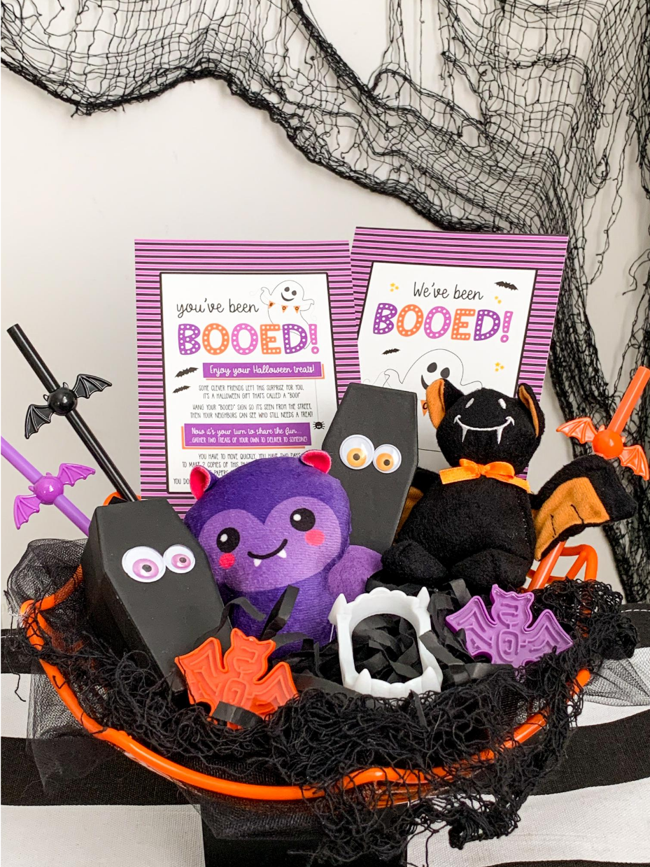 You've Been Booed Halloween Family Activity - The Littles & Me