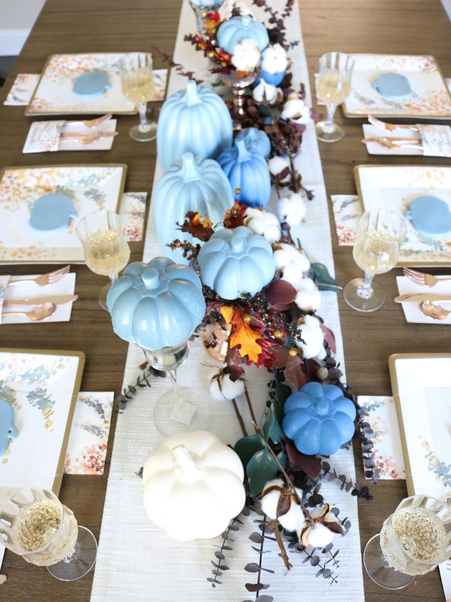 16 Inexpensive Friendsgiving Decor Ideas You'll Want To Copy