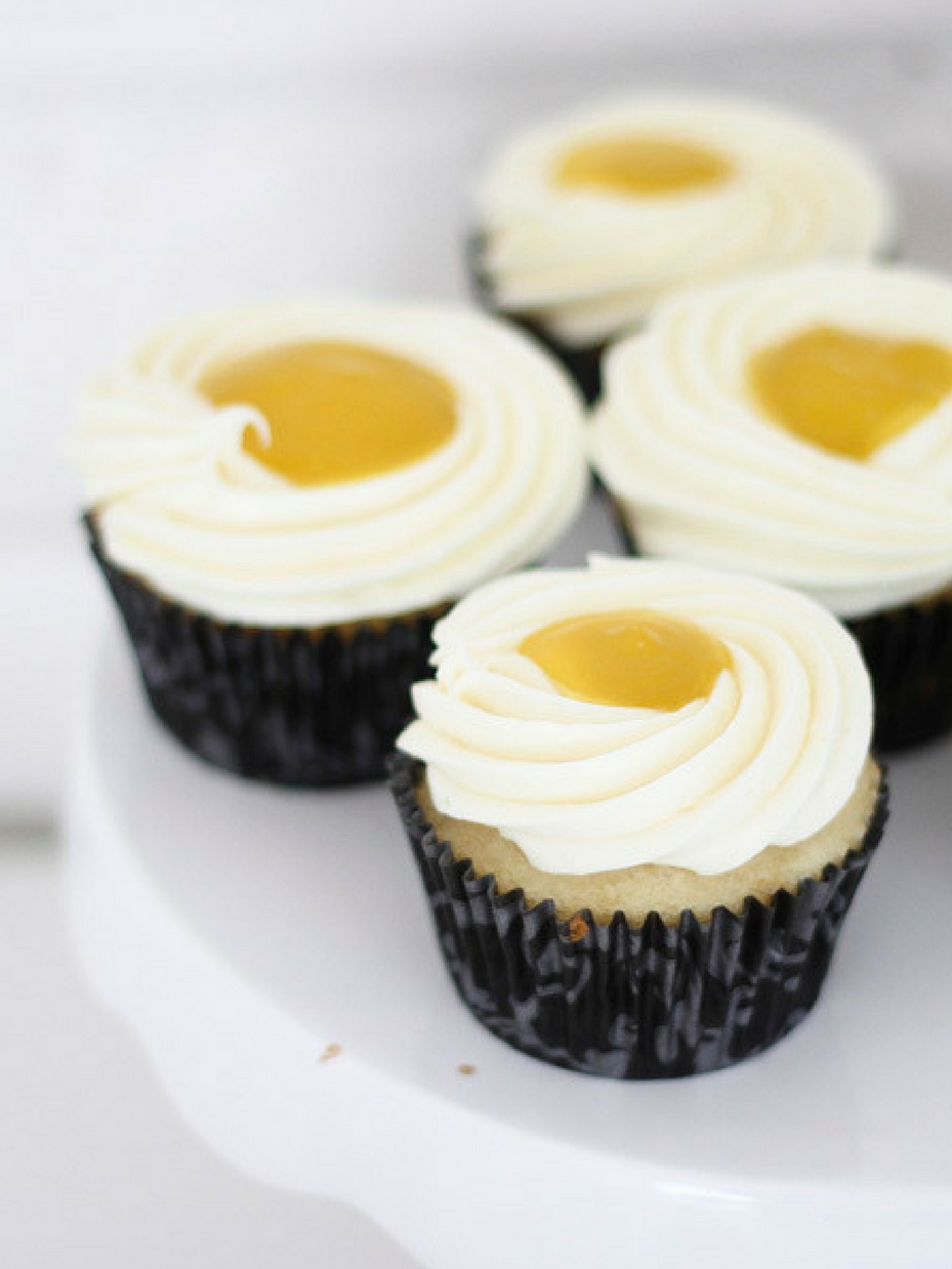Lemonade Cupcake