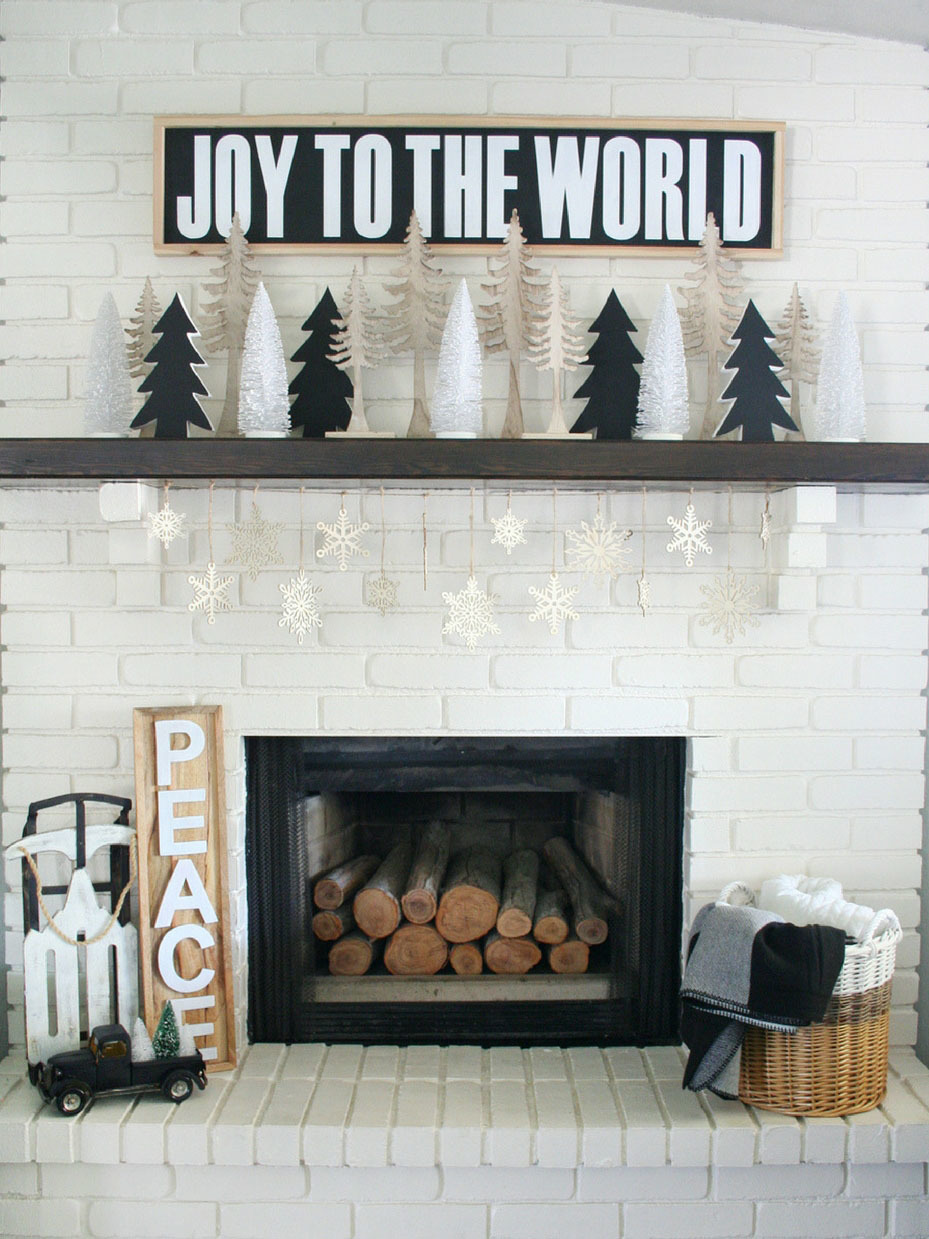Black and White Mantel