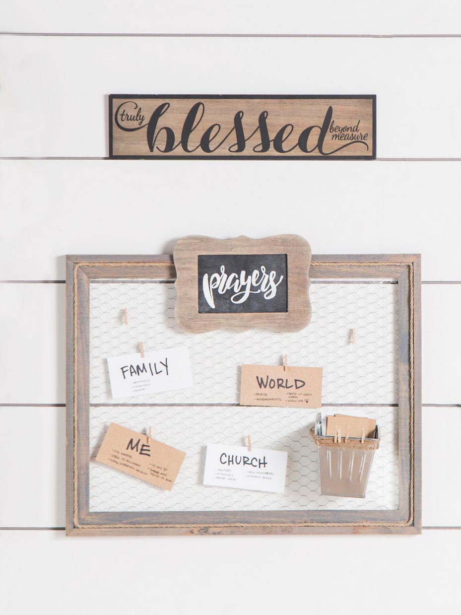 DIY Faith Farmhouse Gallery Wall | Fun365