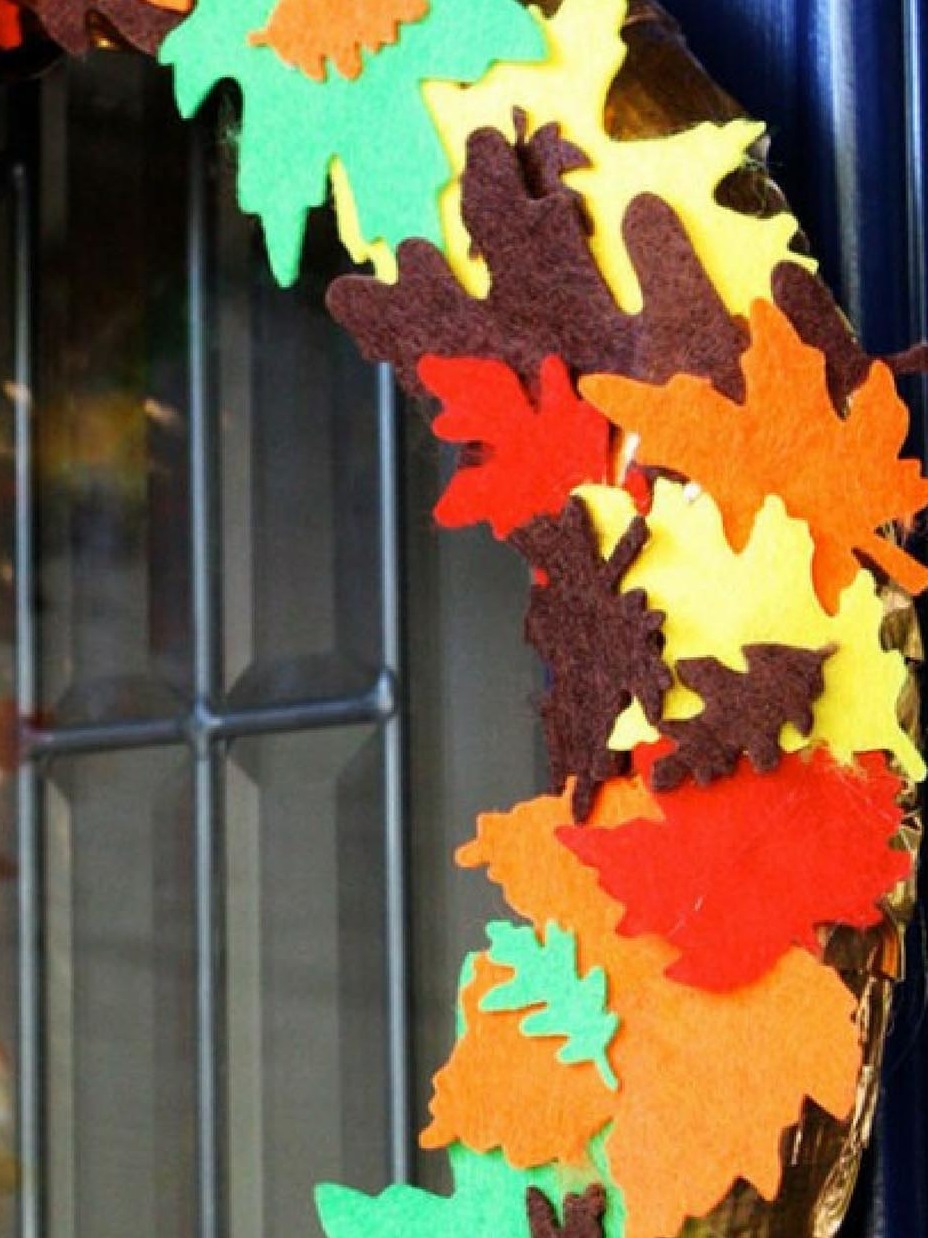 Fall Felt Leaf Wreath