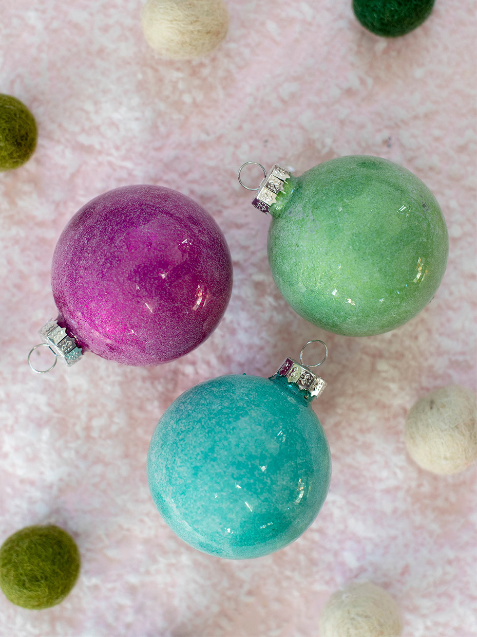 5 Ways to Mod Podge Christmas Ornaments