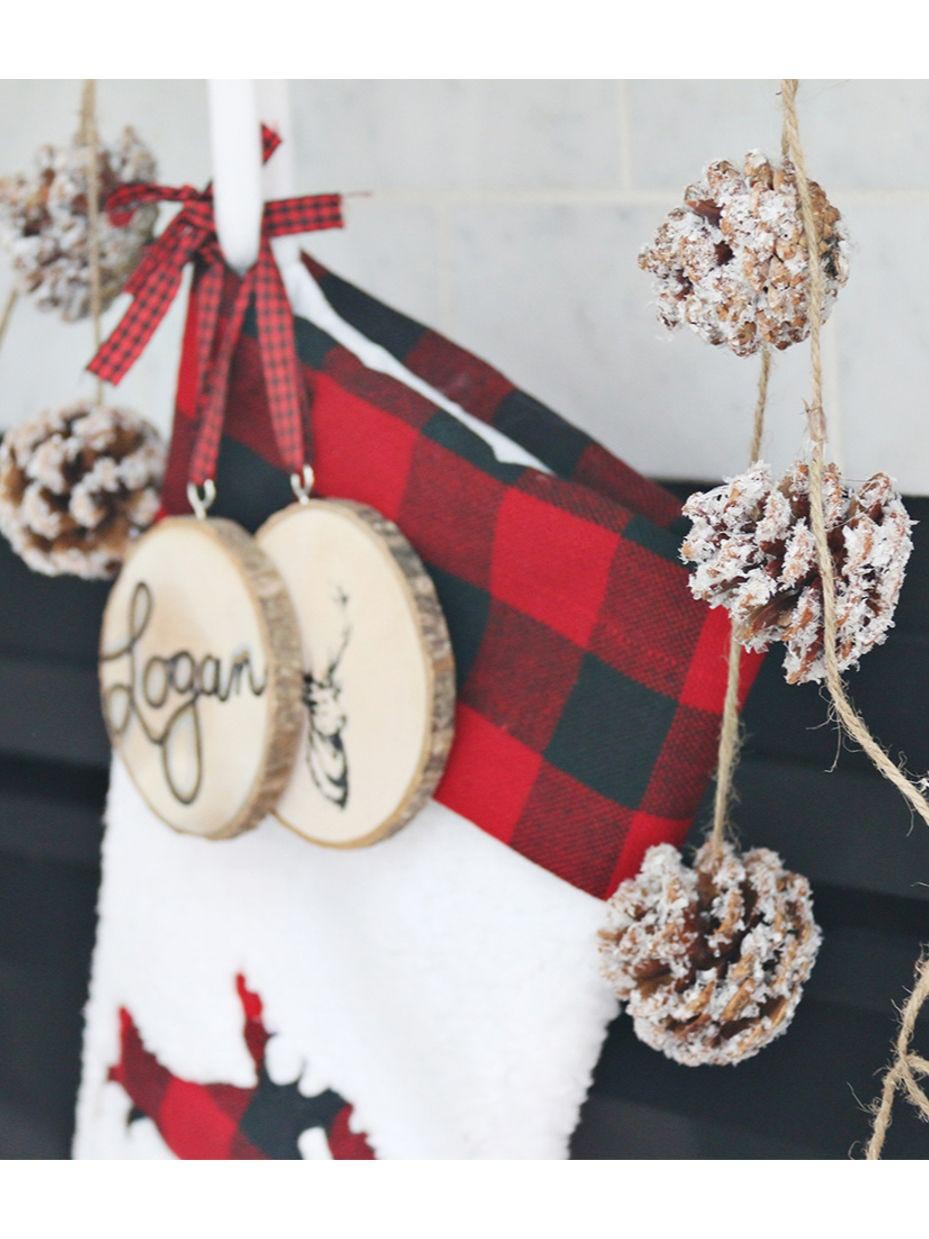 DIY Pinecone Garland