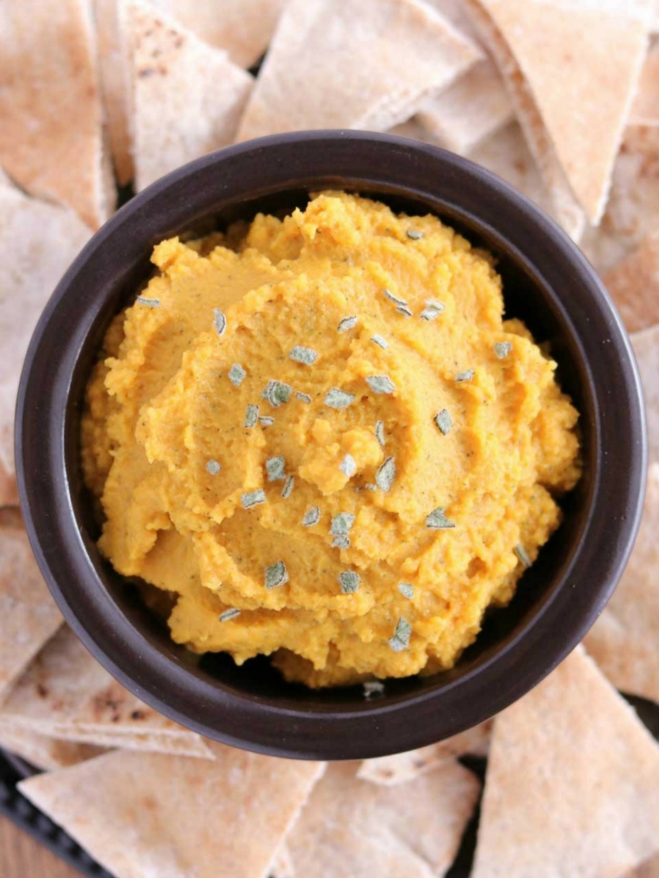 5-Minute Savory Pumpkin Hummus