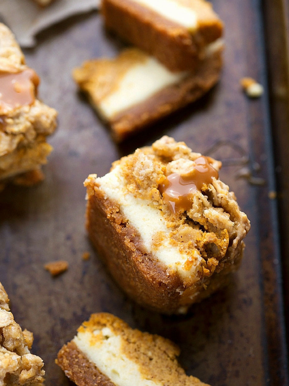 Pumpkin Cheesecake Streusel Bars