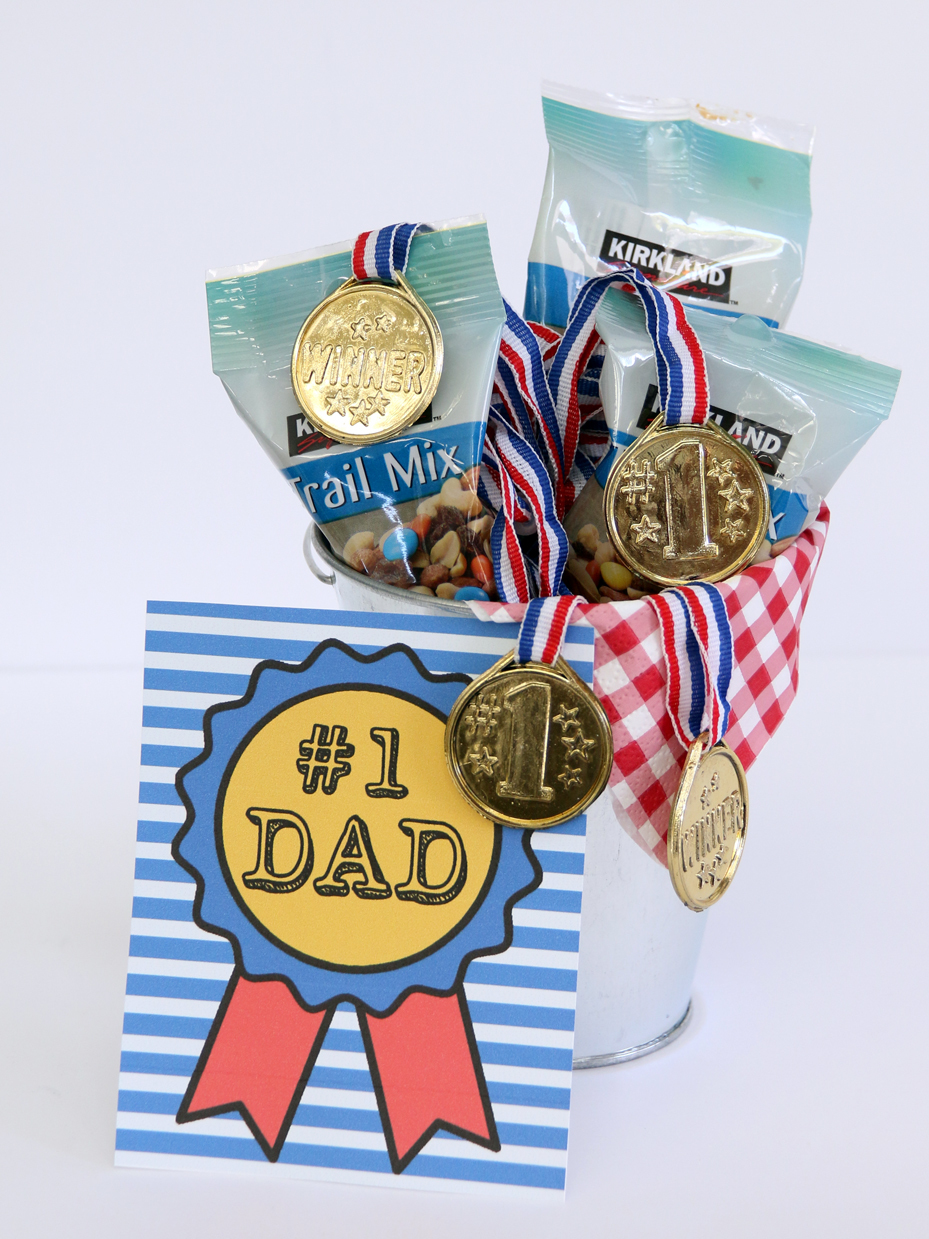 #1 DAD Father's Day Card