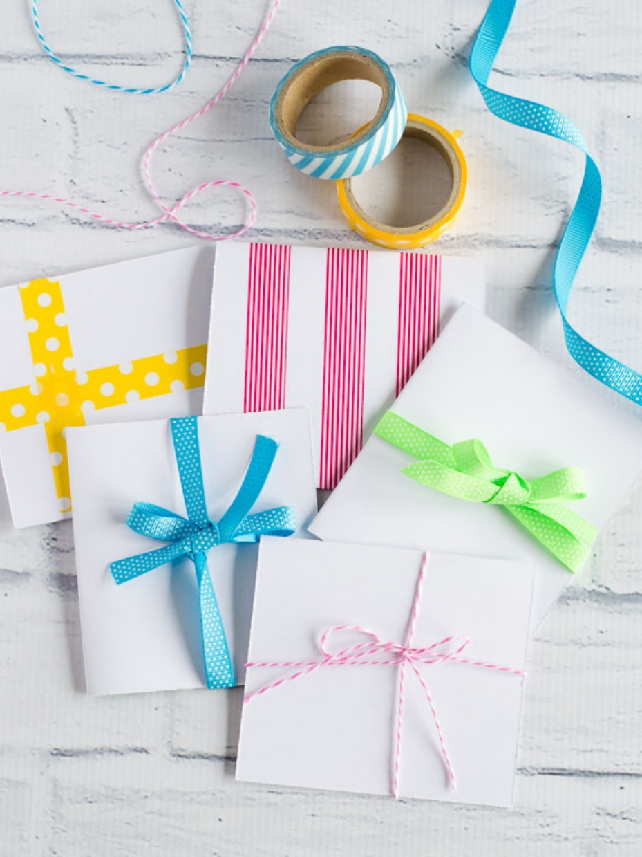 "Wrap Them Up!" Gift Card Holder
