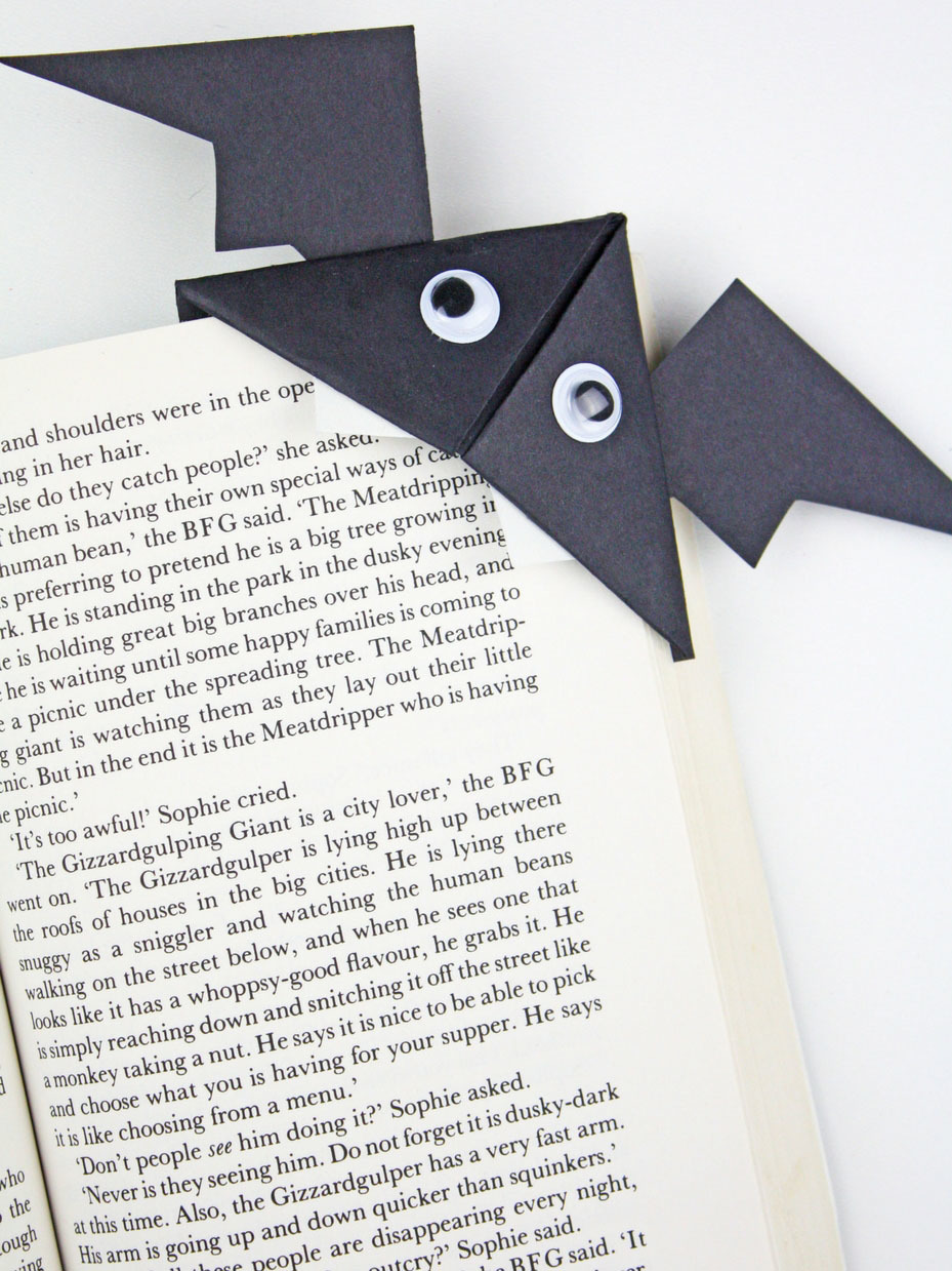 Bat Corner Bookmark Craft