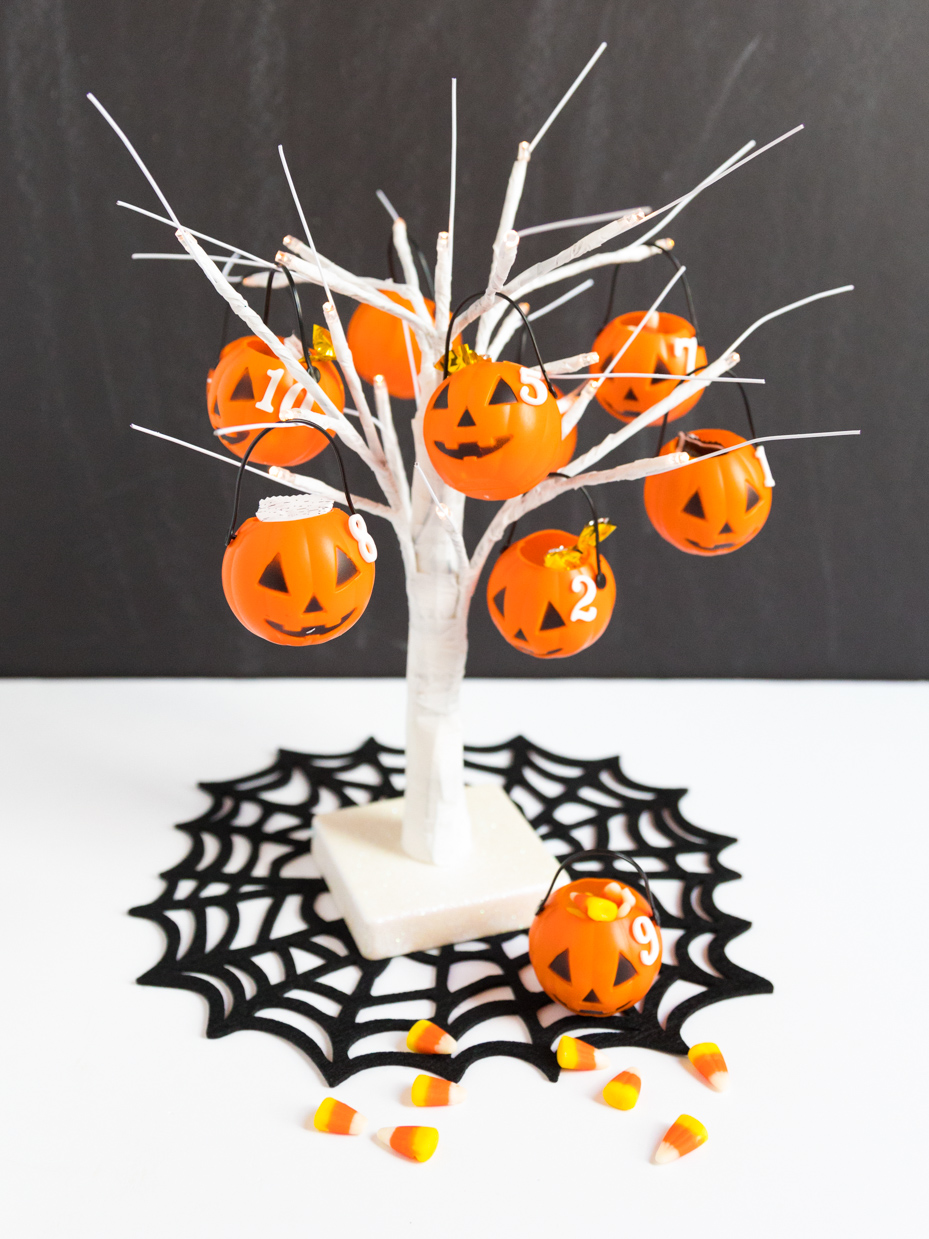 8 Easy & Fun Halloween Countdown Ideas 