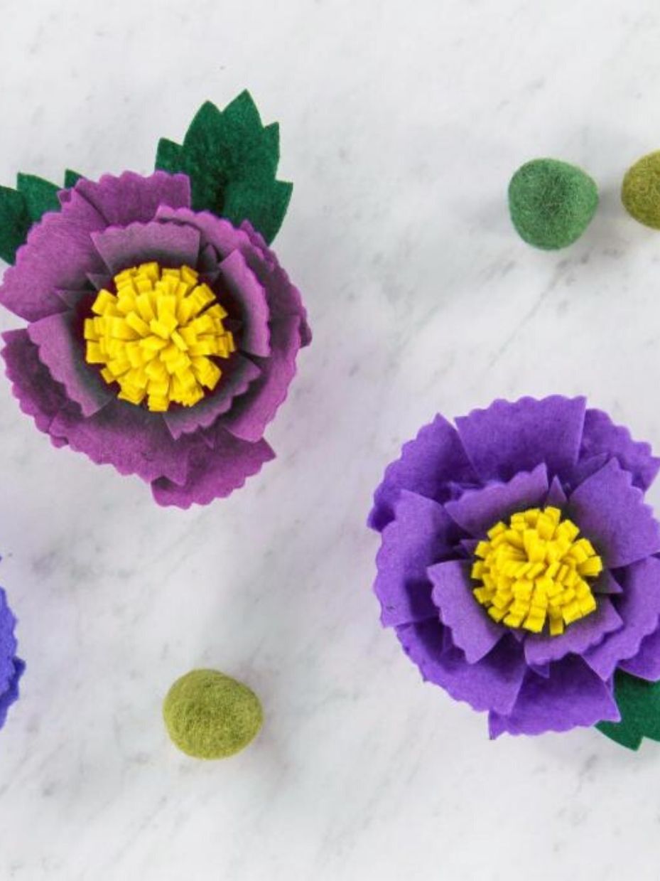 How to Make A Felt Dianthus Flower