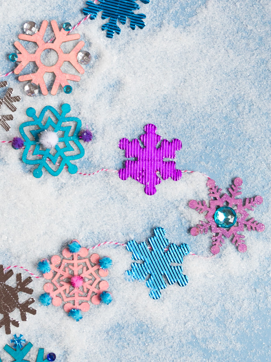 Wood Snowflake Garland
