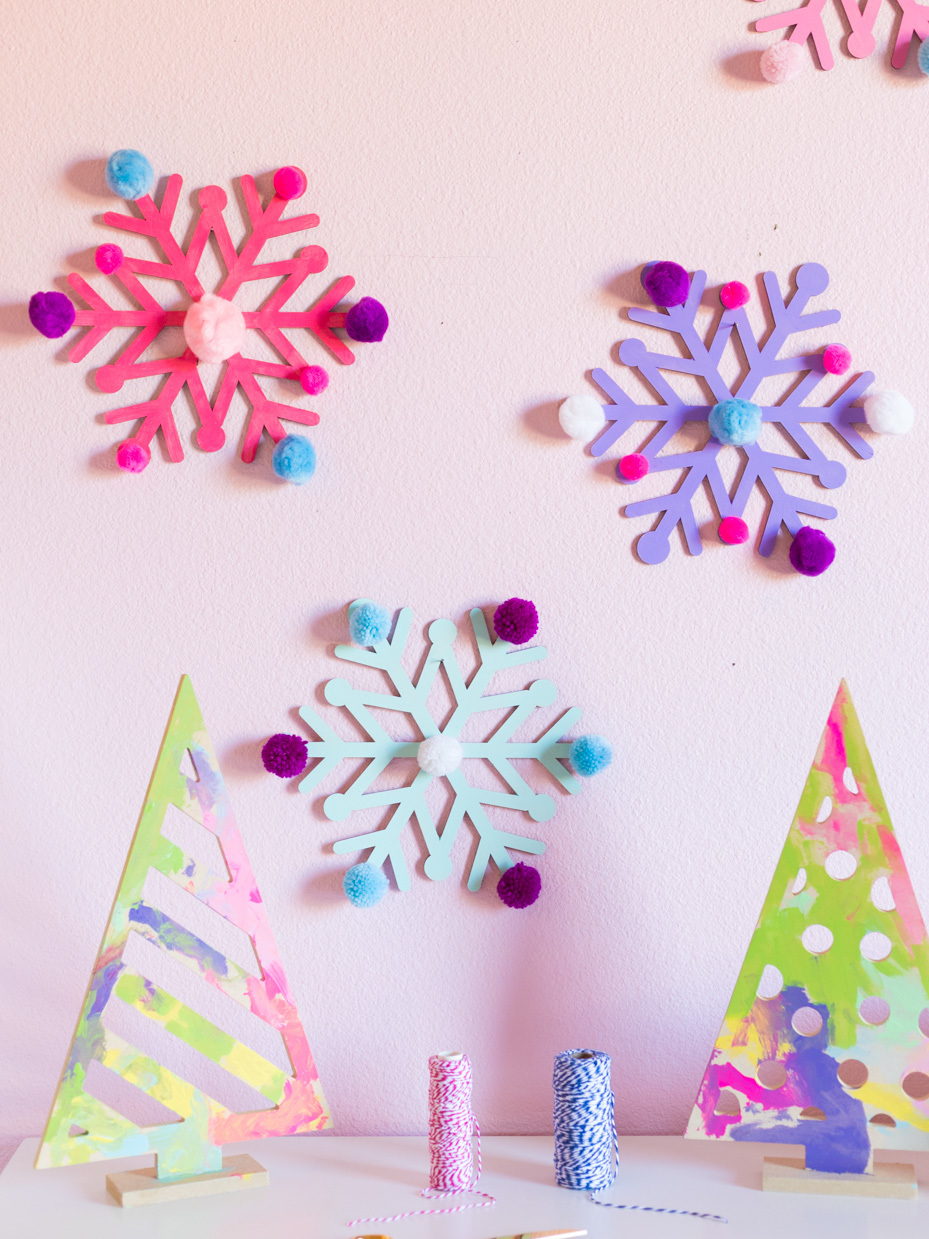 15 Awesome DIY Snowflake Crafts