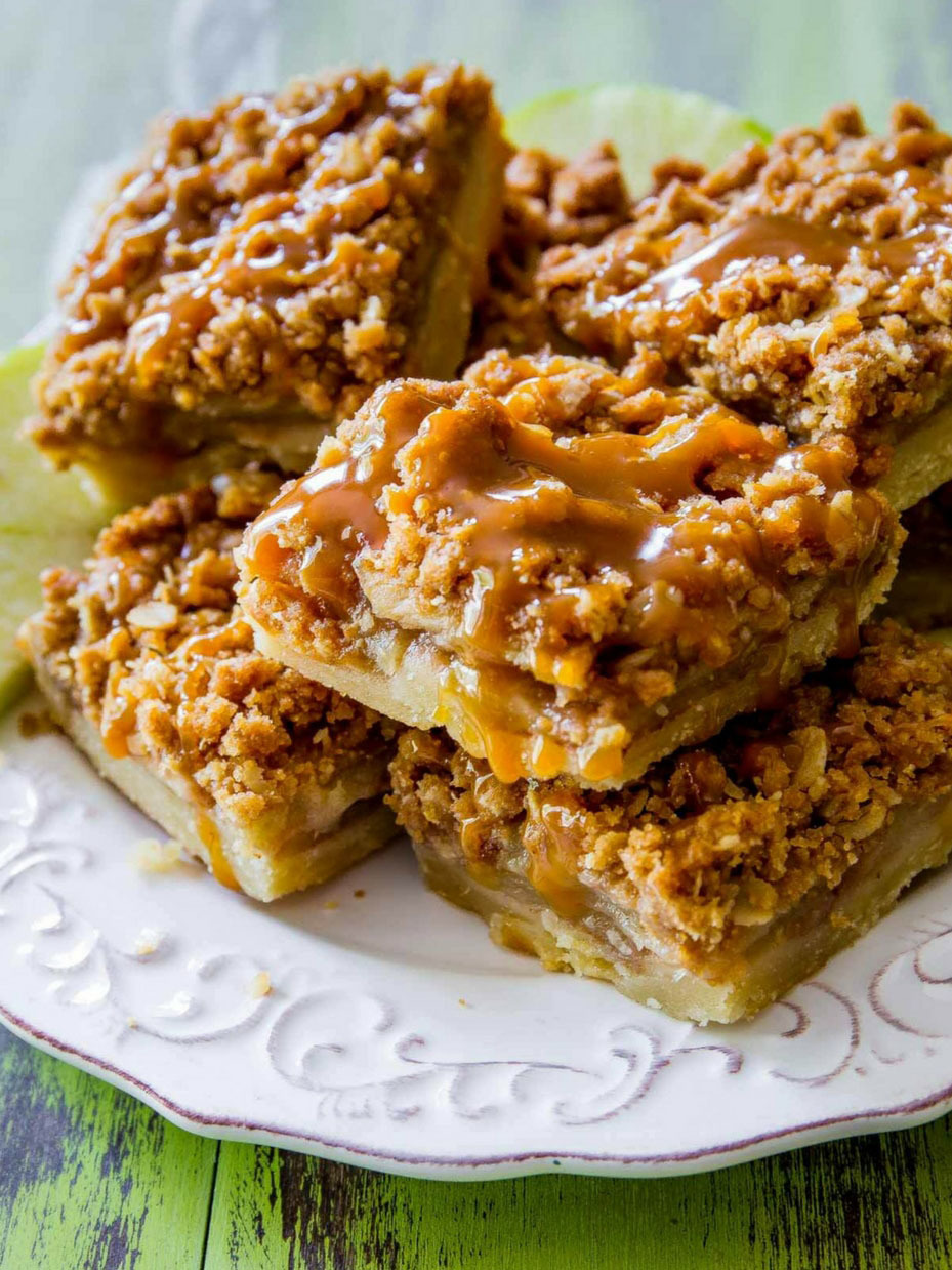 Salted Caramel Apple Pie Bars