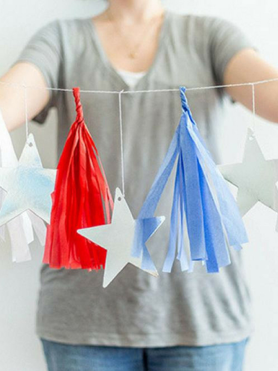 DIY Tissue Paper Fireworks Garland