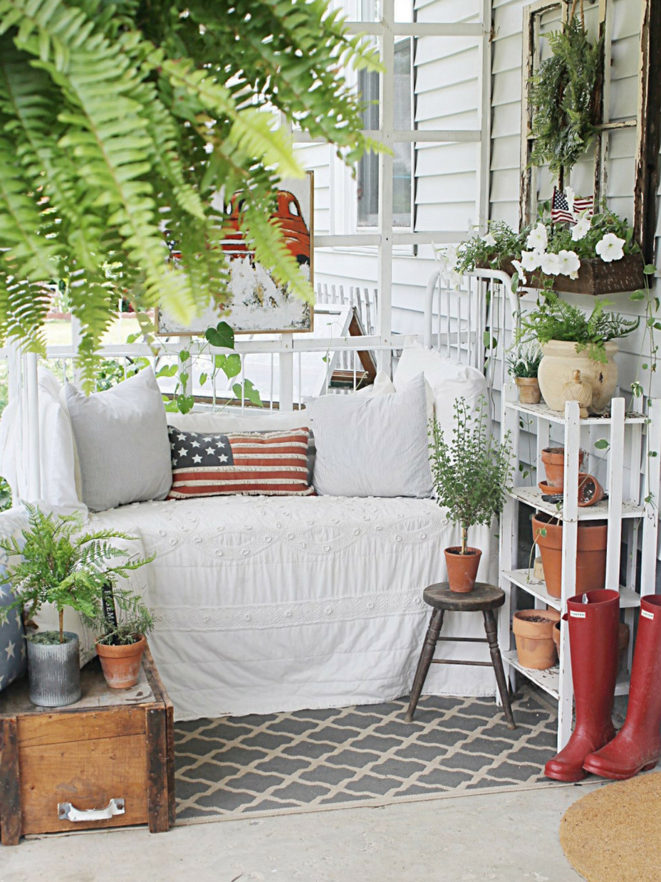 Shabby-Chic Porch