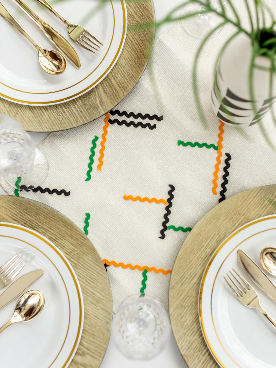 DIY Rickrack Striped Table Runner