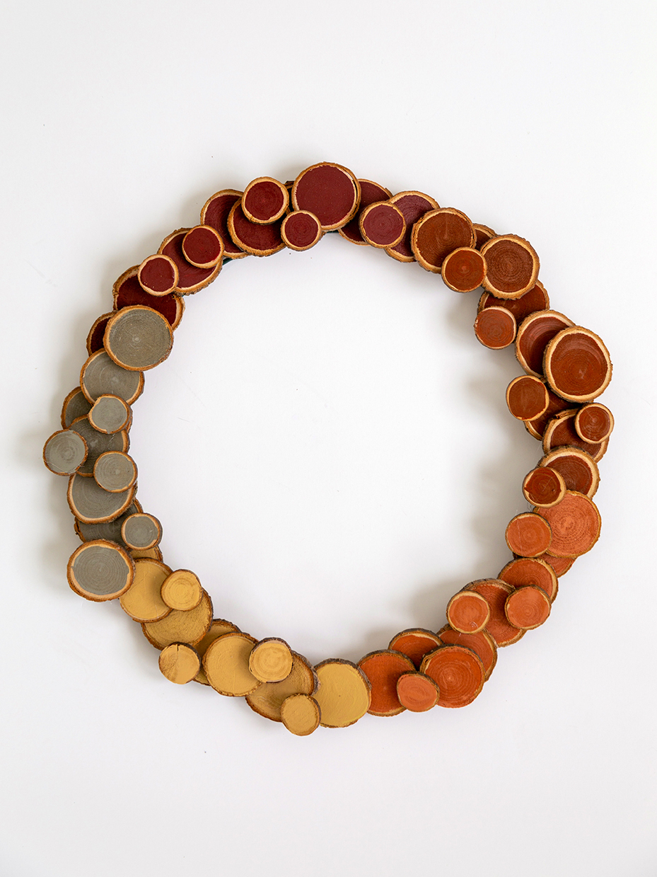 DIY Thanksgiving Ombre Wood Wreath