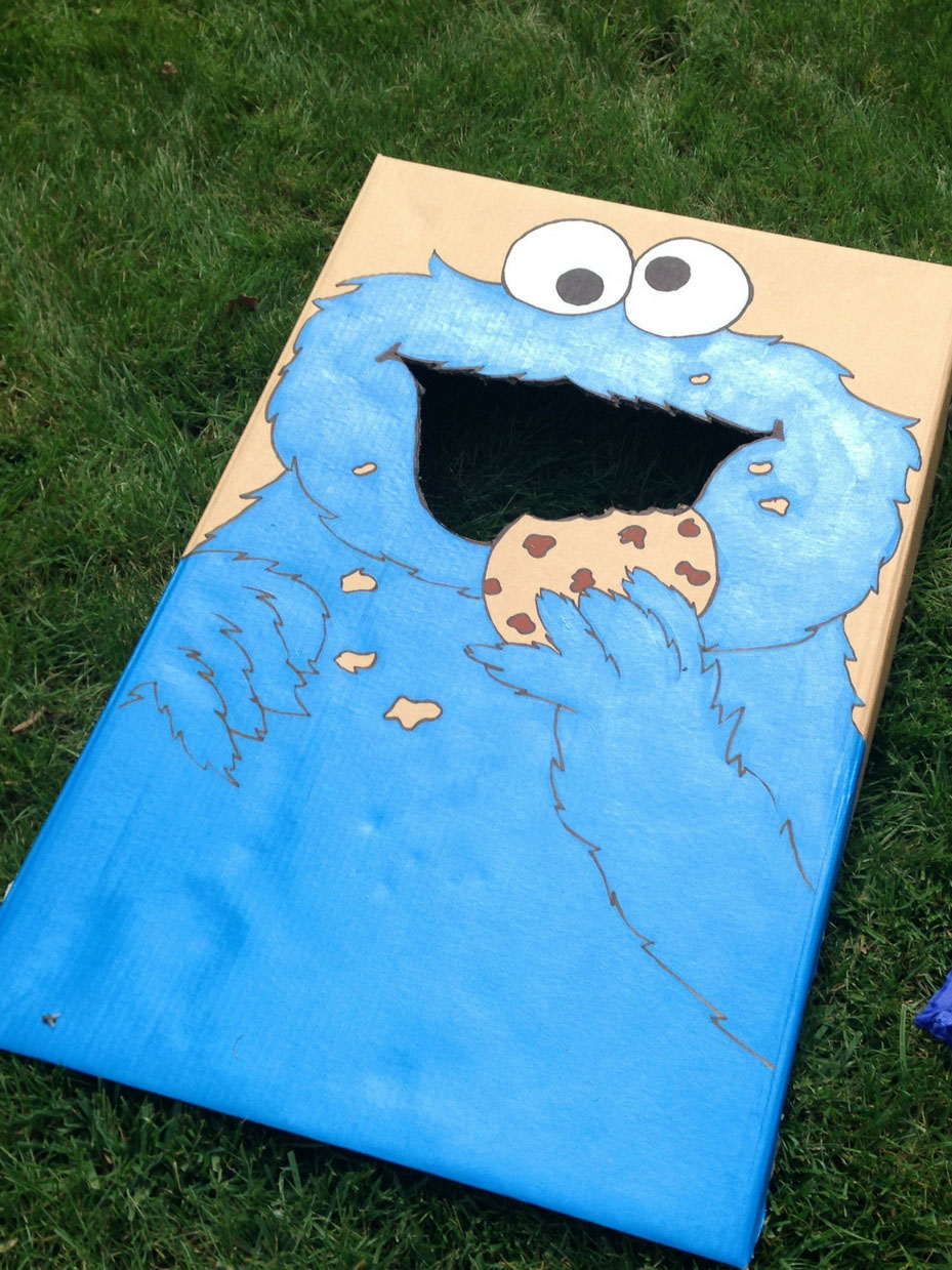 Cookie Monster Birthday decorations and homemade loot bags