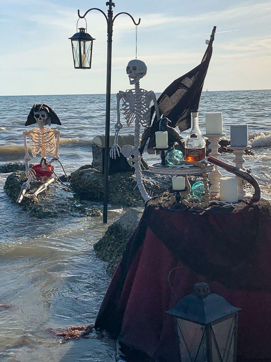 Pirate Skeleton Beach Party