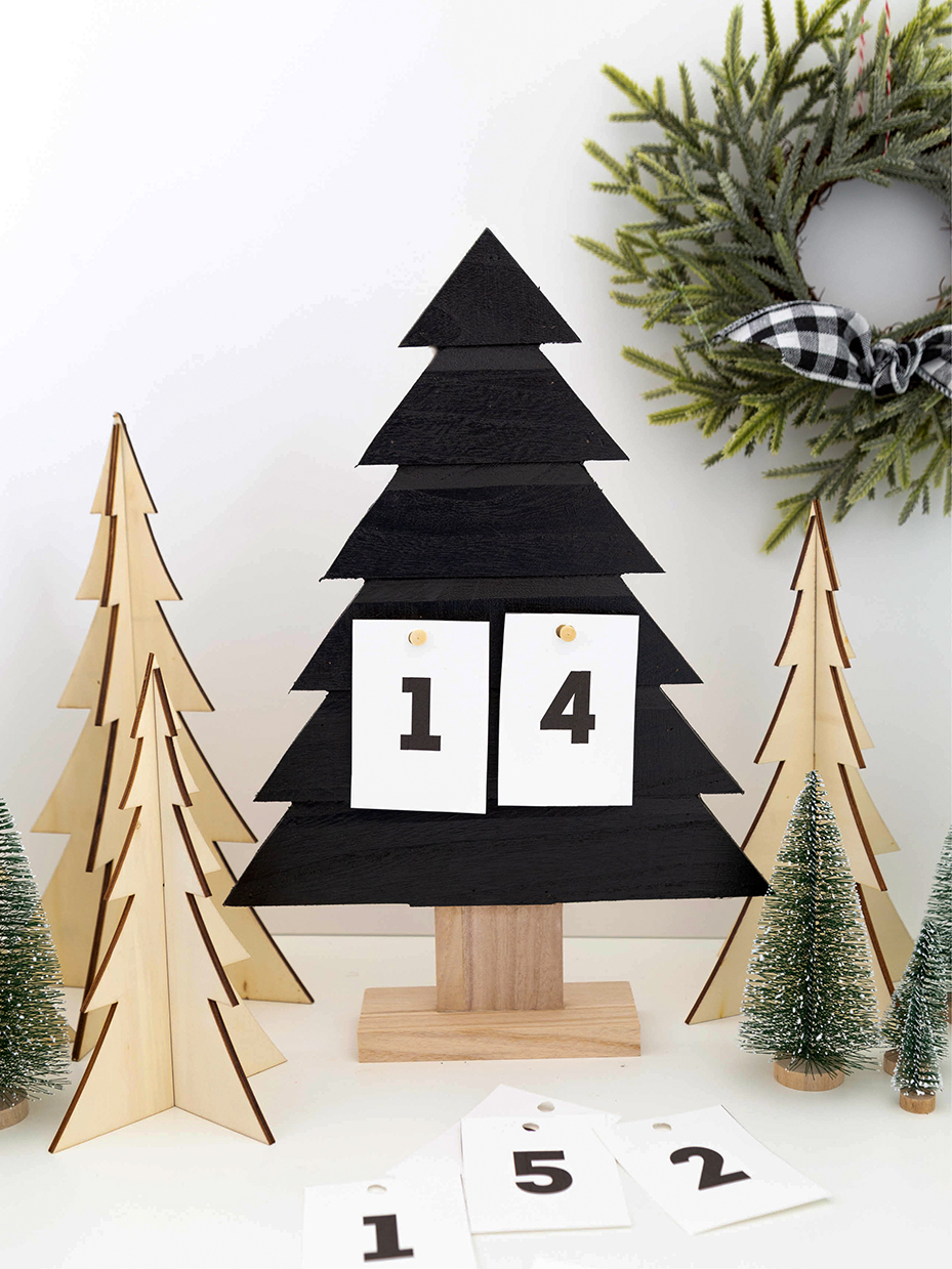  2 Pcs Christmas Wood Tree Unfinished Tree Shaped Craft