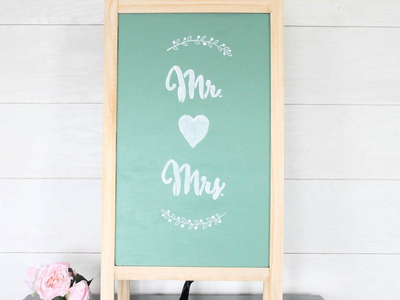 Blush, Greenery and Gold Wedding DIY Chalkboard | Fun365