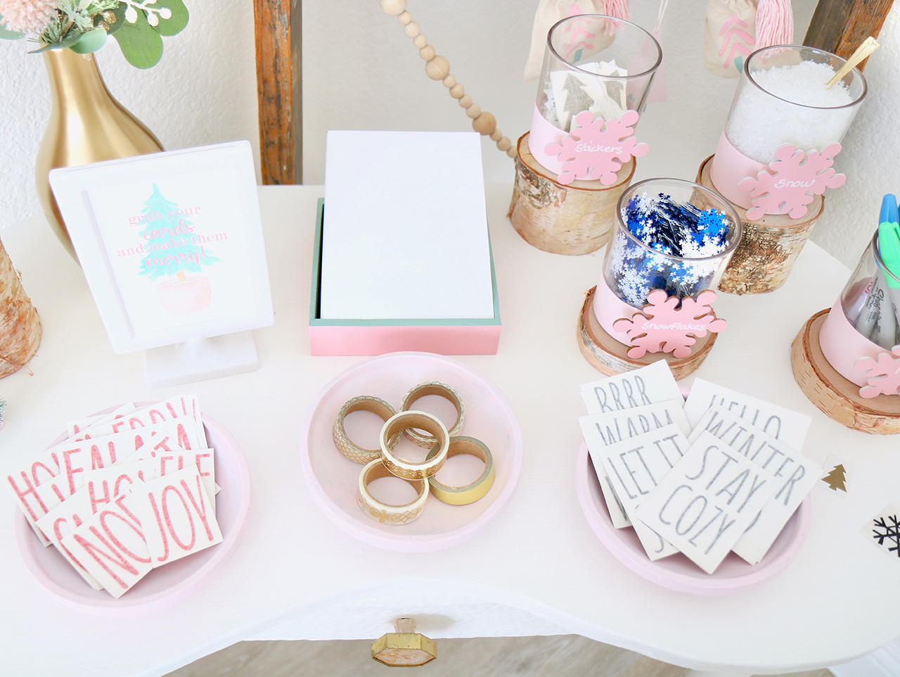 Christmas Card Writing Station | Fun365