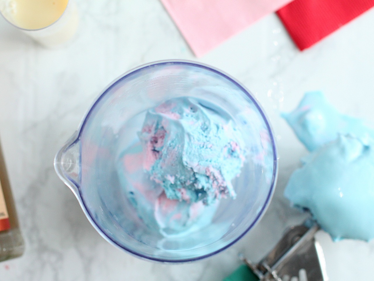 Cloud 9 Frozen Cotton Candy Cocktail | Fun365