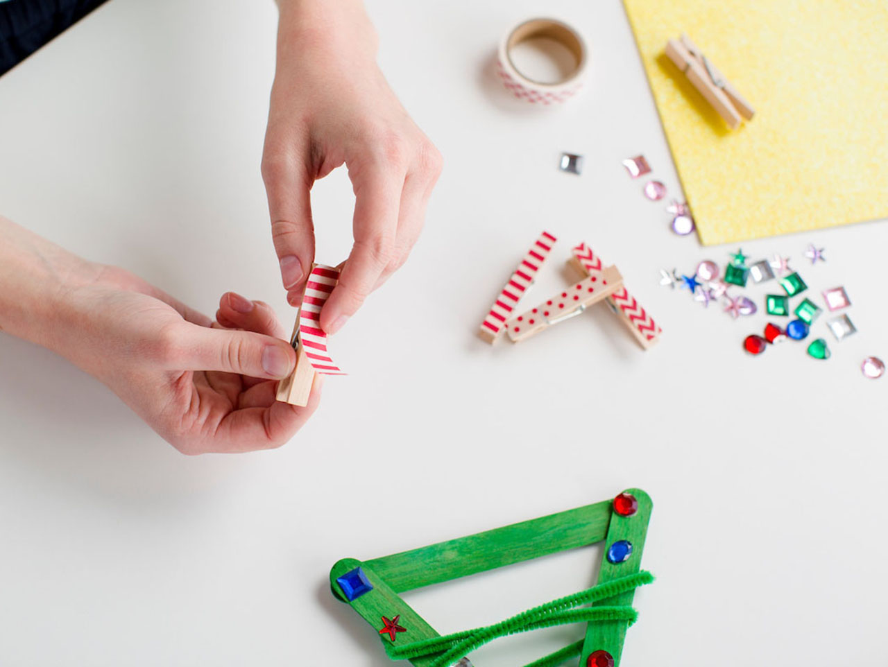 Craft Stick Christmas Tree Kids Craft Idea | Fun365