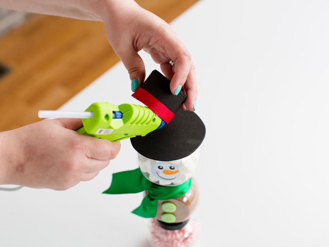 DIY a Cute Snowman Hot Cocoa Gift | Fun365