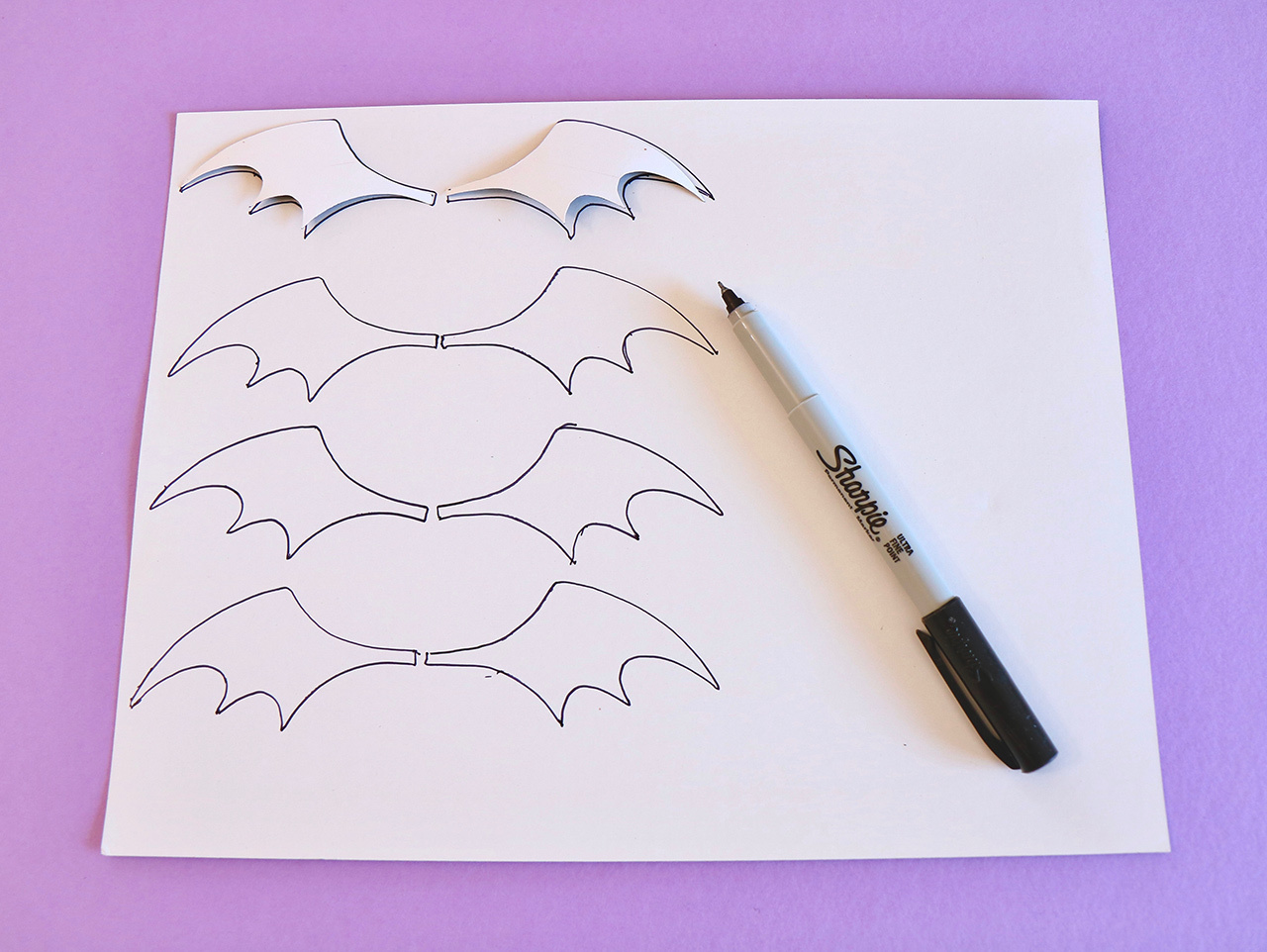 DIY Bat Candy Treat Idea | Fun365