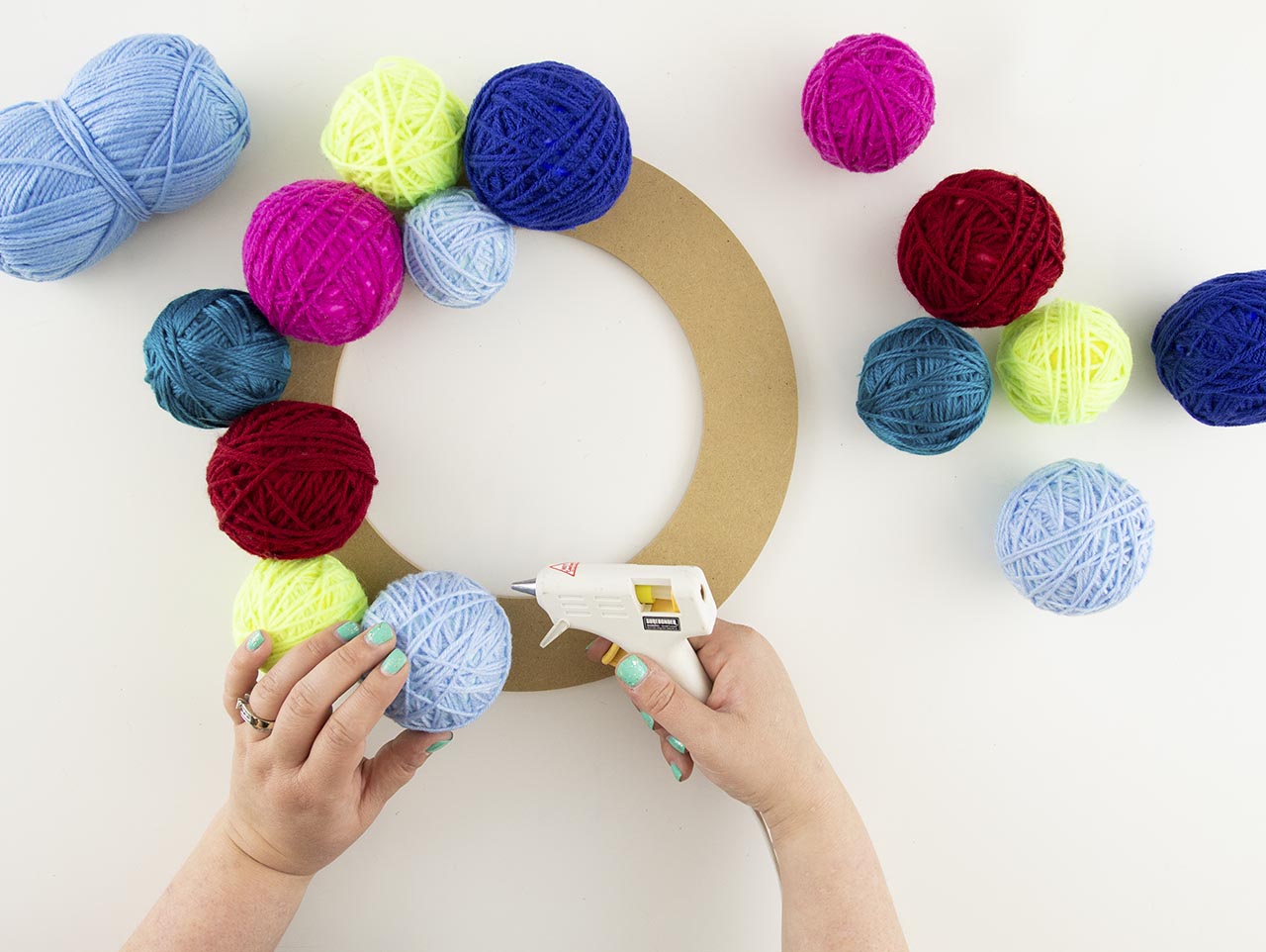 DIY Boho Yarn Christmas Wreath