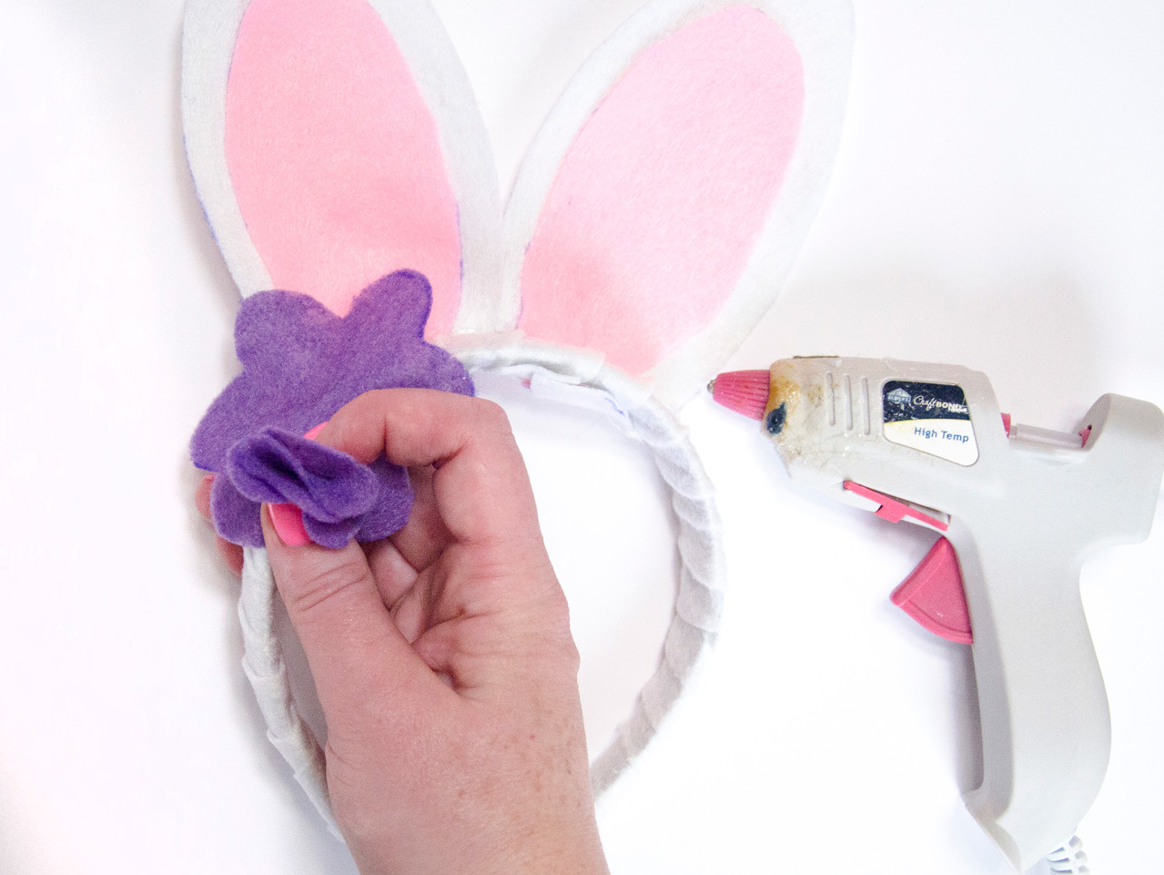 DIY Felt Easter Bunny Headband | Fun365