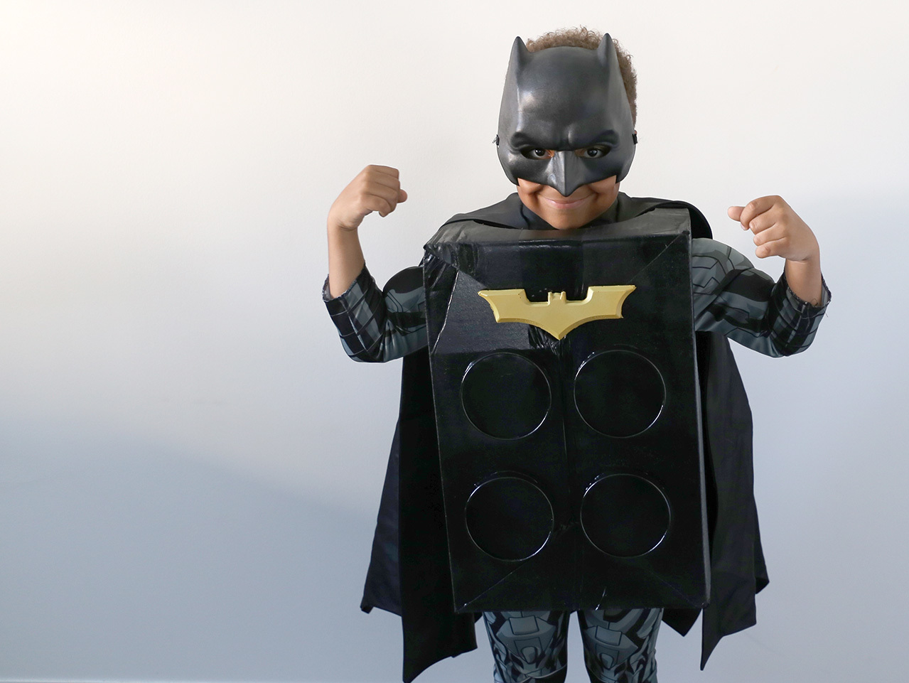 ristet brød Effektivitet dyr DIY LEGO Batman Costume | Fun365