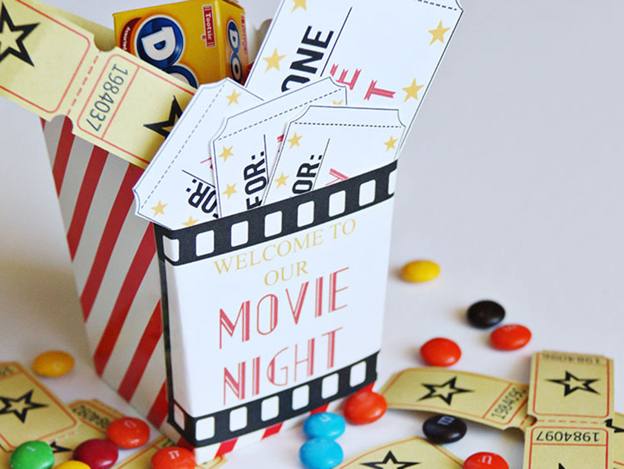 DIY Movie Tickets and Treat Holders | Fun365