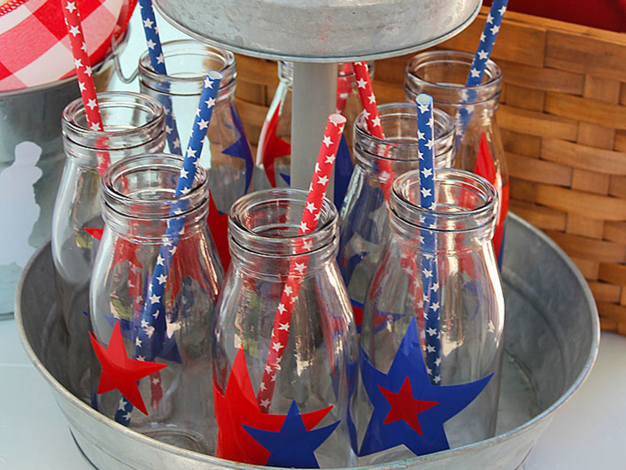 DIY Patriotic Star Glasses | Fun365