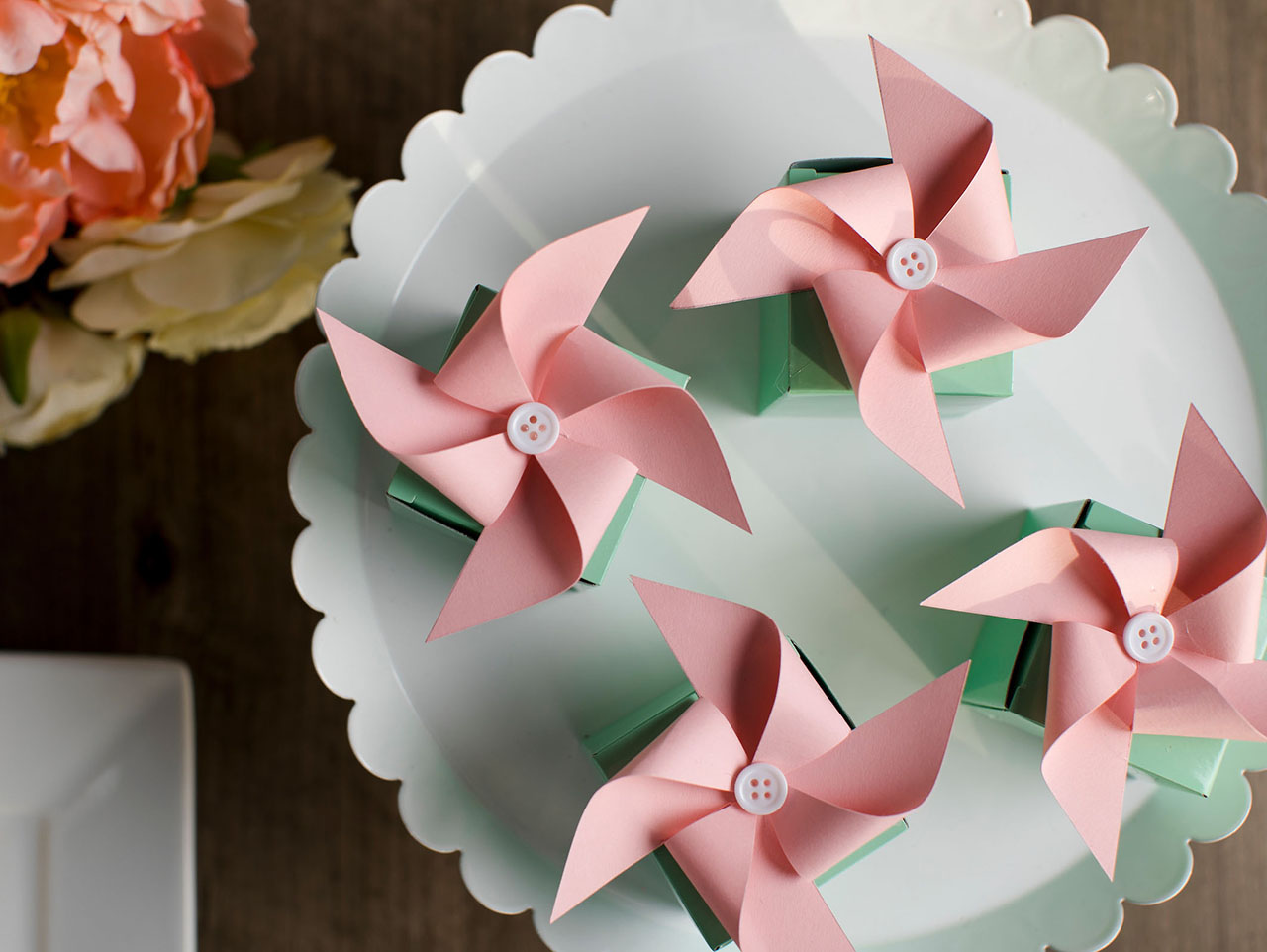 Diy Pinwheel Wedding Favor Boxes Fun365