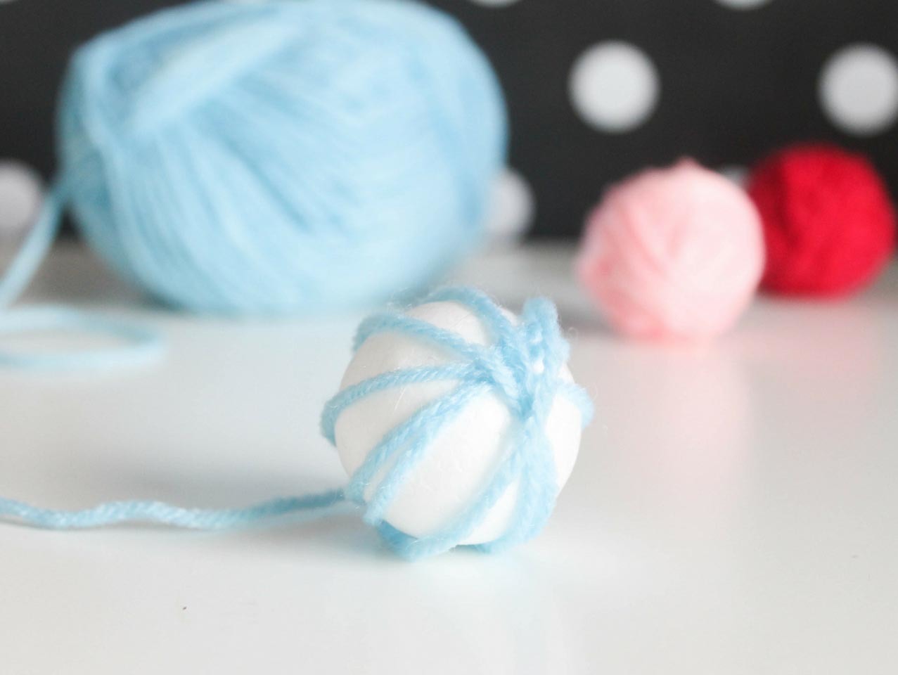 Cat Party DIY Yarn Ball Decor | Fun365