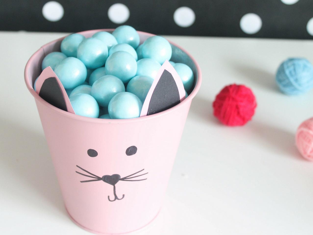 Cat Party DIY Yarn Ball Decor | Fun365