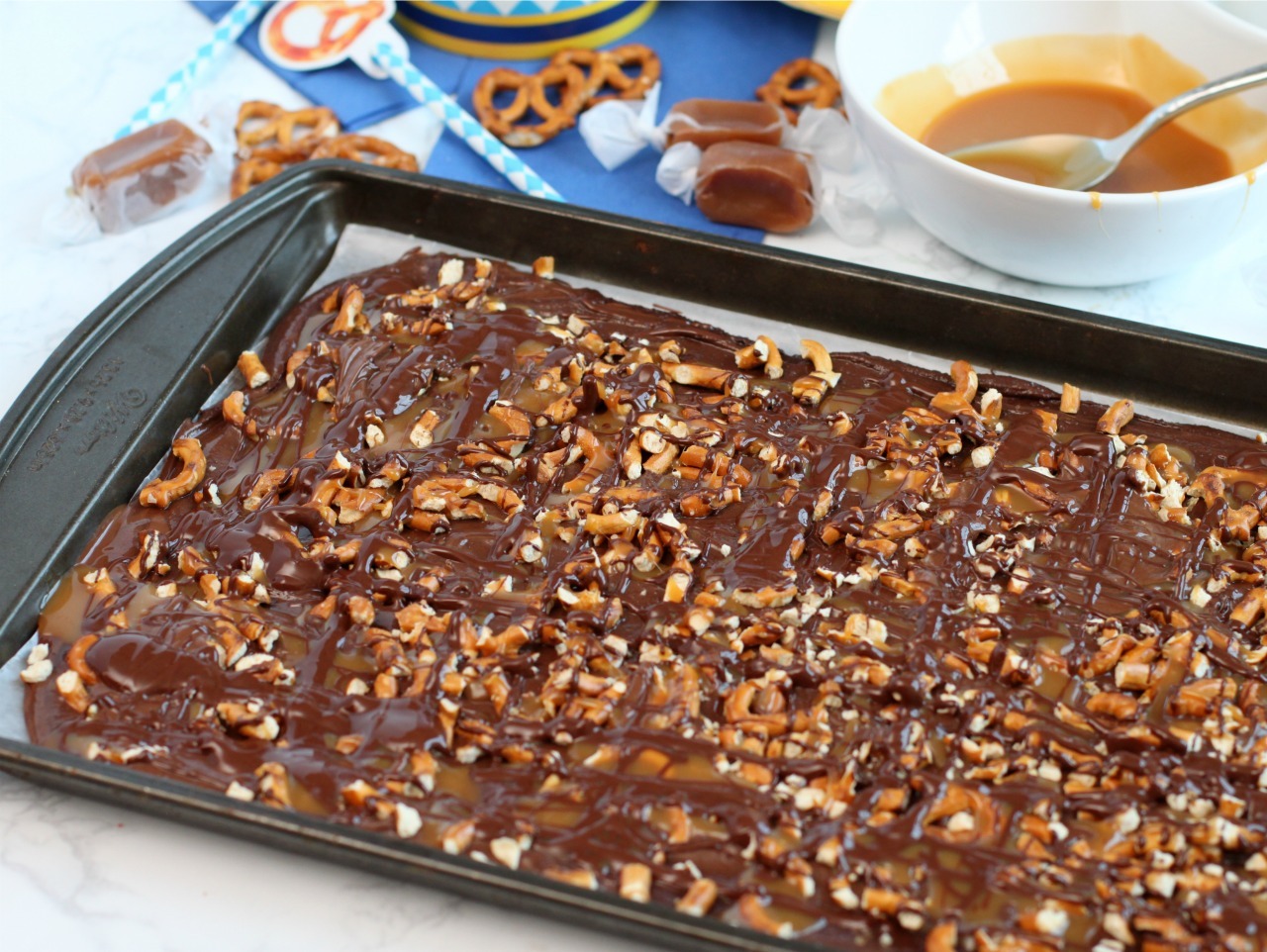 Double Chocolate Pretzel Bark | Fun365