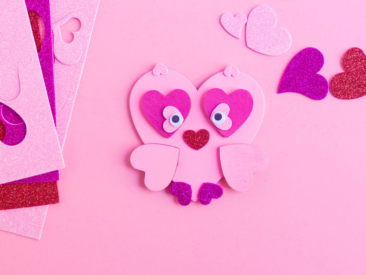 17 Sets Valentine Wood Painting Craft Kits Wooden Heart Animal Ornaments  Art Sets DIY Wood Heart Dog Cat Butterfly Fish Bee Owl Dog Llama Creativity