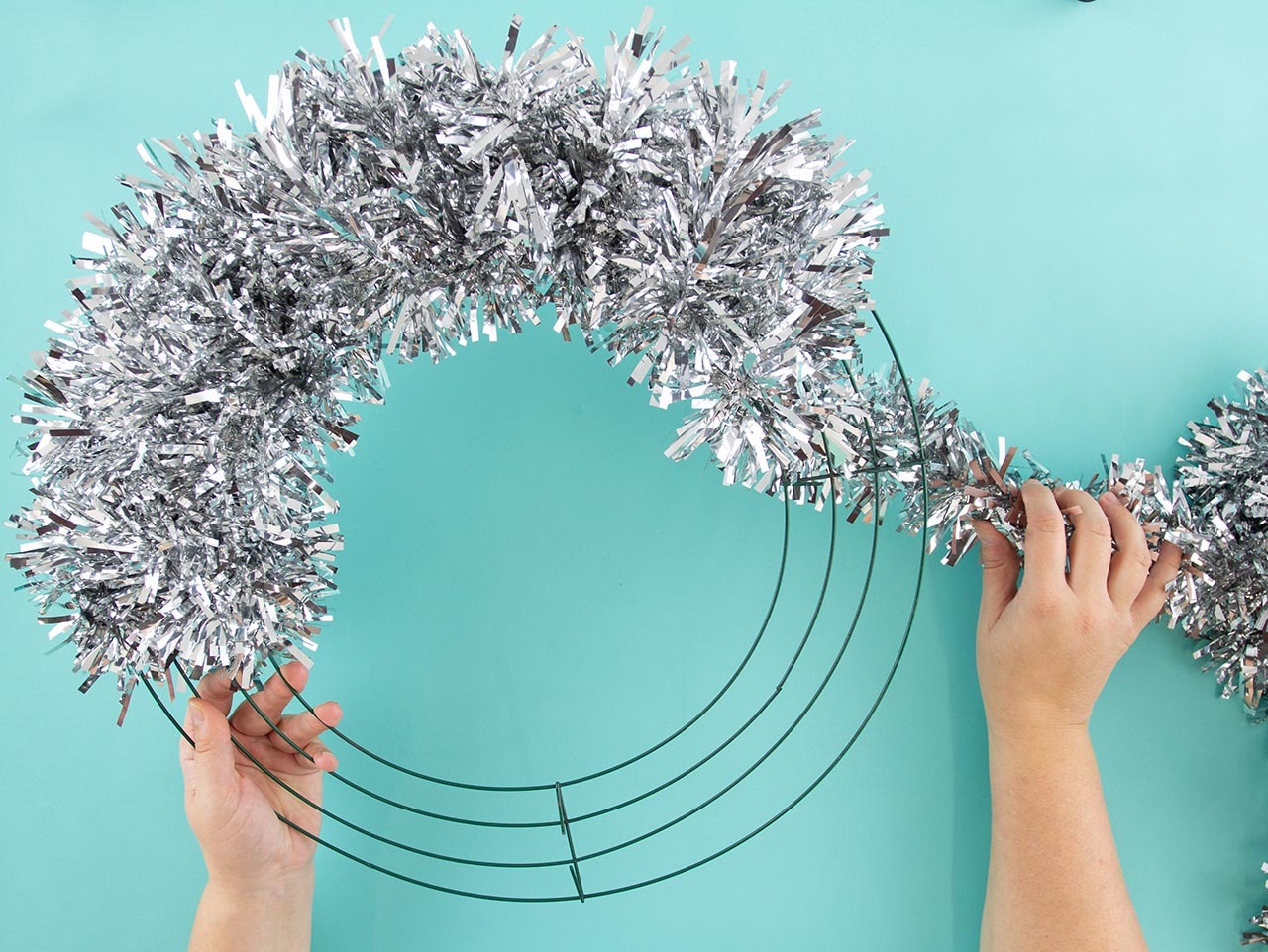 Kitschy Christmas Wreath Idea | Fun365