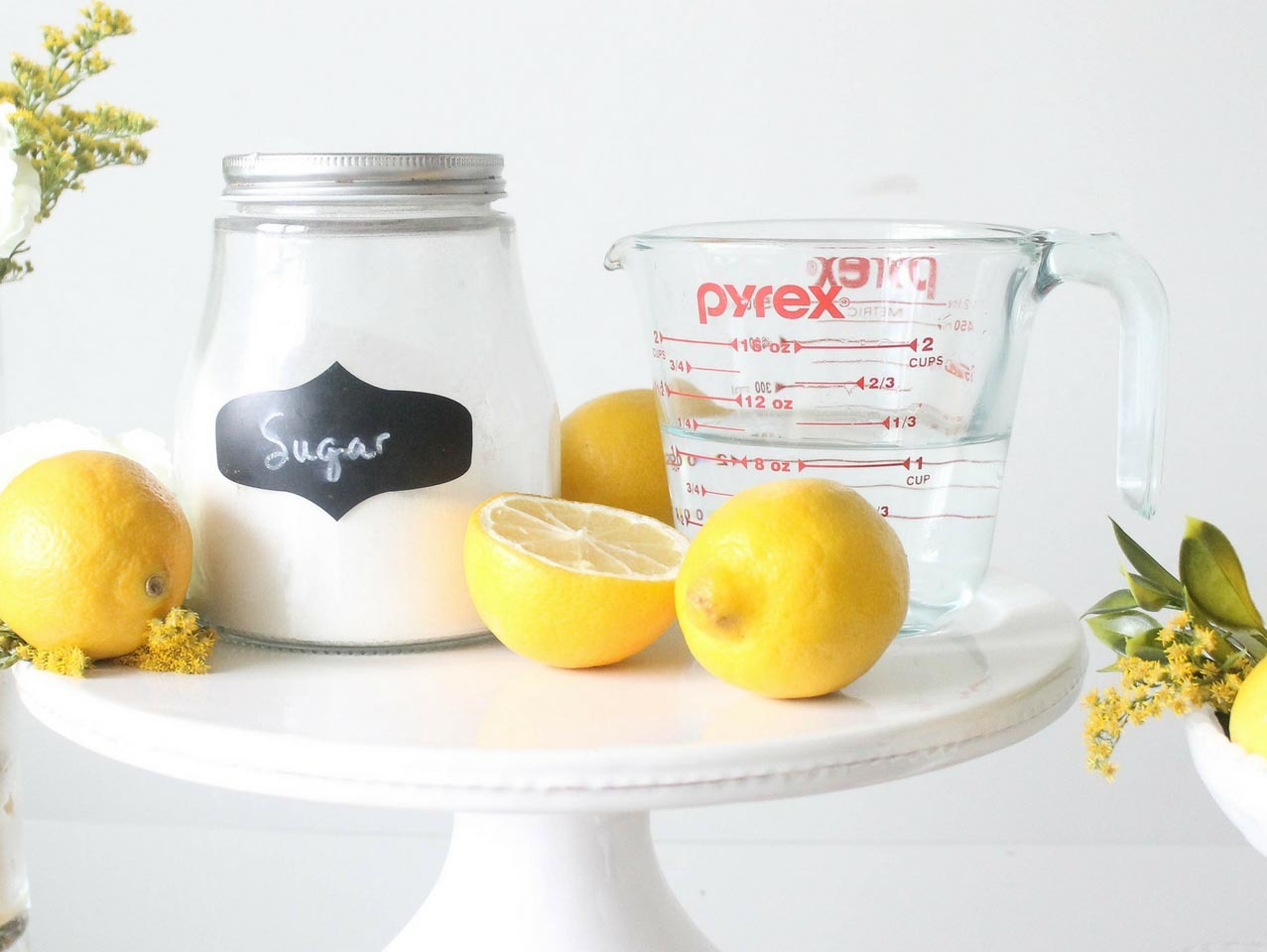 Lemon Meringue Sangria | Fun365